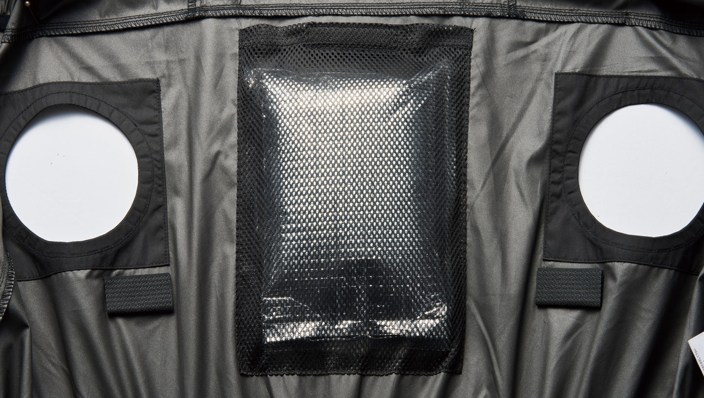 背中保冷剤ポケット